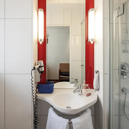 Ibis Hauptbahnhof Hotell 2*