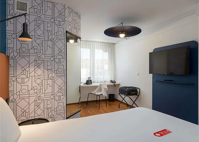 Ibis Hauptbahnhof فندق 3*