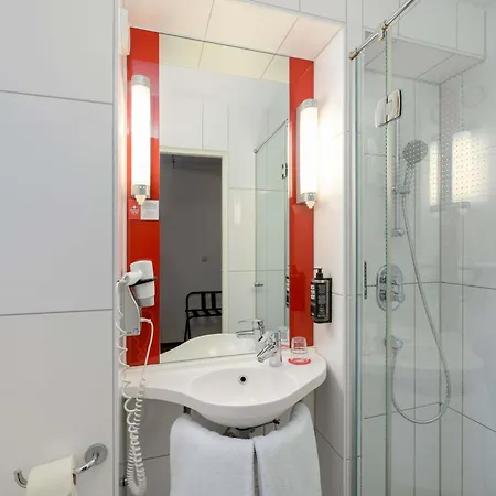 Ibis Hauptbahnhof 3*