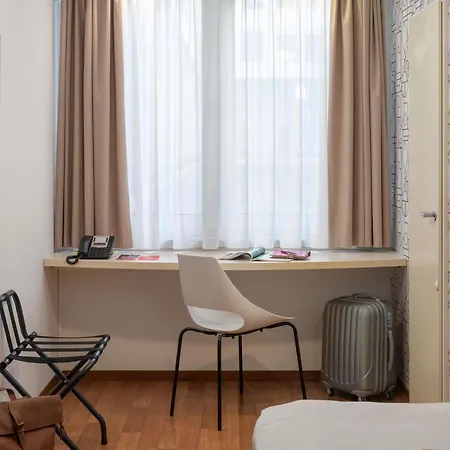 Ibis Hauptbahnhof Ξενοδοχείο 3*