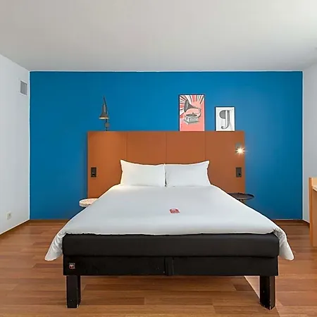 Hotel Ibis Hauptbahnhof 3*
