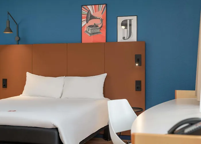 Hotel Ibis Hauptbahnhof 3*