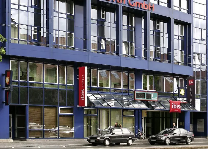 Ibis Hauptbahnhof Hotel 3*